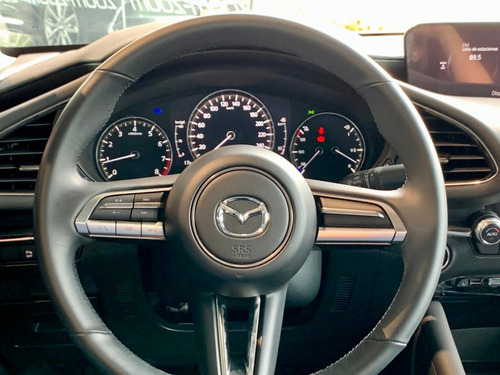 Imagen 13 de 14 de Mazda 3 Touring Mt Rojo Cuero | 2022