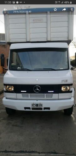 Mercedez Benz 710 710