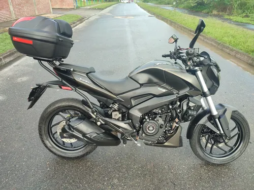 Dominar 250