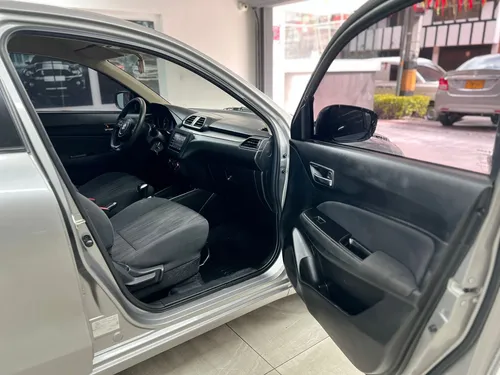 Suzuki Swift Dziere AT 2023