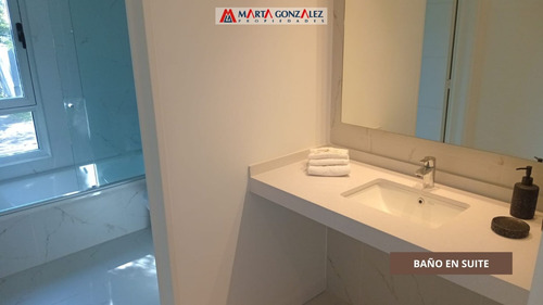 Condominio Acorus Leloir