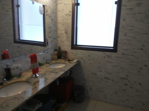 Imagem 18 de 19 de Casa 04 Qtos 01 Suites E 10 Vagas!!! - 4615