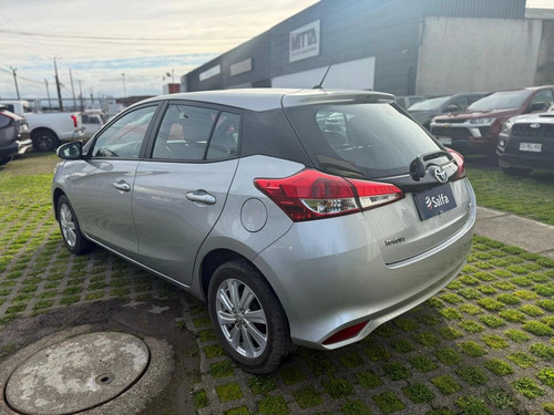 Toyota Yaris 1.5 SPORT GL E 4X2 HB MT 5P