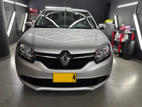 Renault Logan 1.6 Expression / Life +