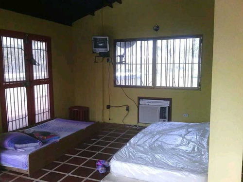 Imagen 6 de 13 de Townhouse En Urb. Los Cayos San Juan De Los Cayos - Morón