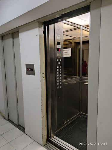 Venta-oficina Microcentro De Cordoba