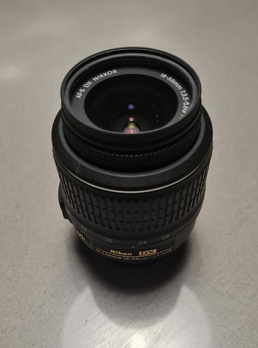 Lente Nikon Af-s Dx Nikkor 18-55mm F/3.5-5.6g Vr