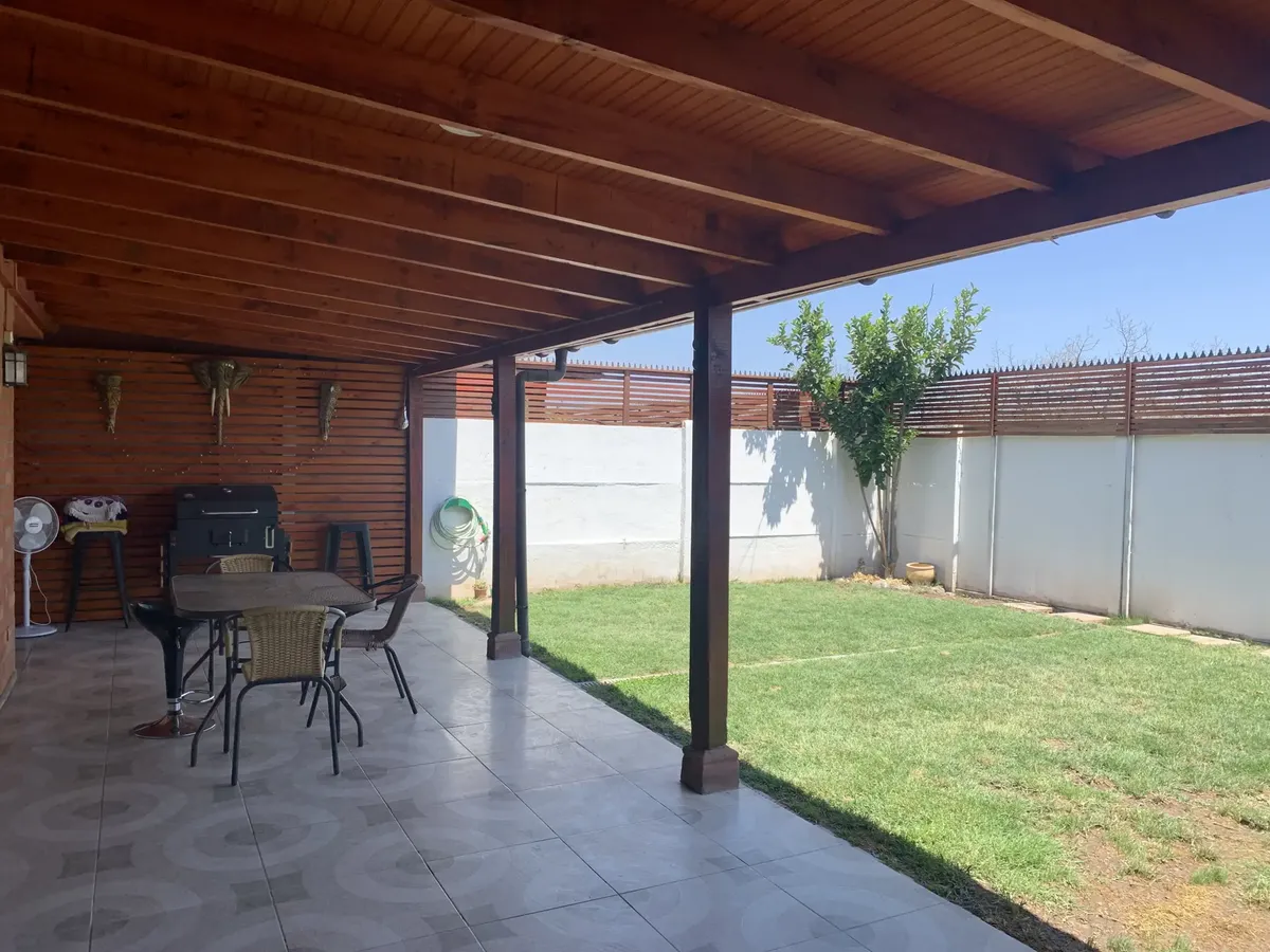 Imagen 2 de 13 de Casa Modelo Quillay Ampliada En Valle Araucarias
