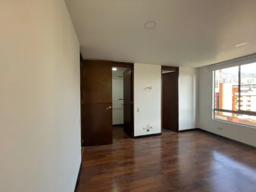 Apartamento En Arriendo En Castropol. Cod A16630