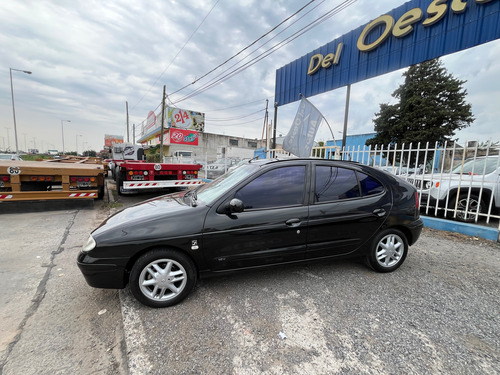 Renault Megane 2 1.6 Rxe