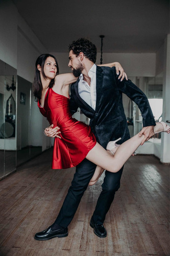 Imagen 3 de 5 de Clases Particulares, Grupales:tango,bachata,salsa,plena;show
