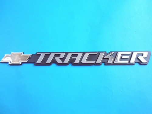 Emblema Tracker Camioneta Chevrolet