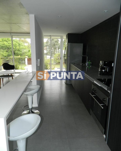 Imagen 8 de 22 de Apartamento En Venta - Playa Mansa