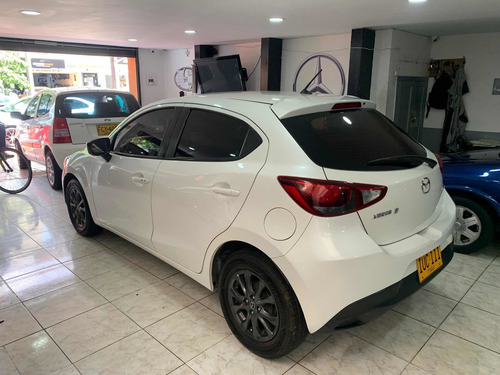 Mazda 2 2016 1.5 Touring