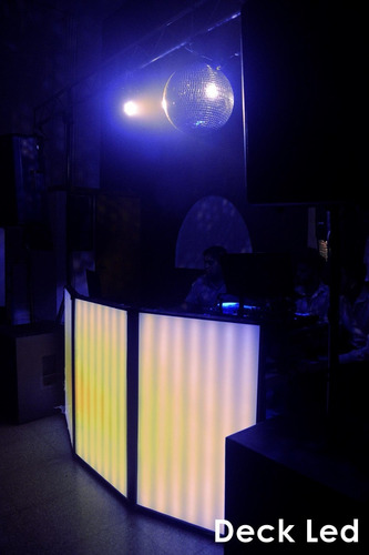 Imagen 6 de 10 de Cabina Dj Pixel Led En Vivo (2.00m X 1.00m)-deck Led Quilmes