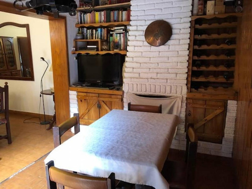 Imagen 6 de 29 de En Venta. Amplia Casa 4 Dorm, Patio Con Quincho Y 2 Cocheras