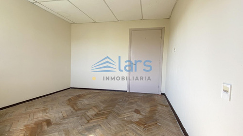Imagen 3 de 9 de Apartamento En Venta / La Comercial - Inmobiliaria Lars