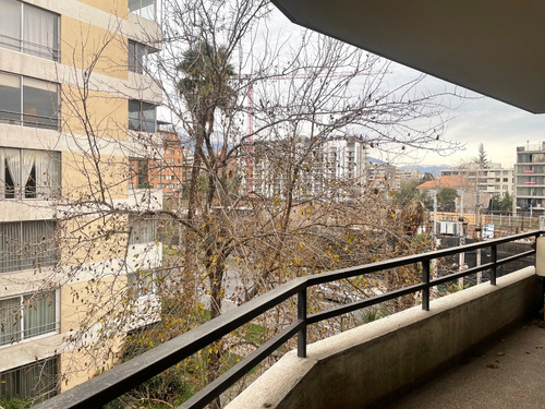 Departamento Eleodoro Yáñez - Ricardo Lyon