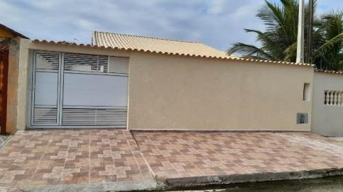 Imagem 2 de 11 de Casa À Venda Com Piscina A 400 M Do Mar Em Itanhaém. 8187