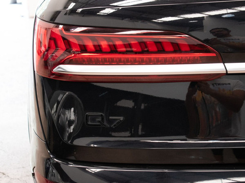 Audi Q7 2021