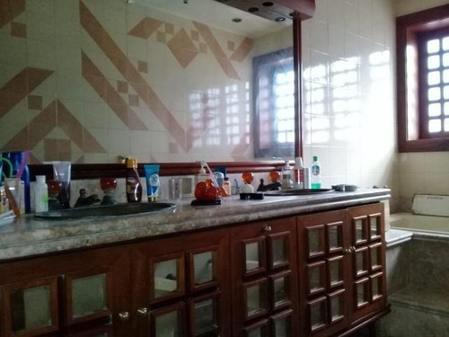 Casa Com 4 Dormitórios À Venda, 420 M² Por R$ 1.500.000,00 - Itaipu - Niterói/rj - Ca0499