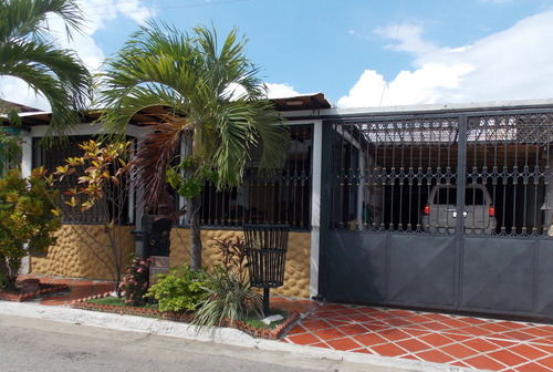 Venta De Casa En La Urb José Laurencio Silva Ciudad Alianza 46-11