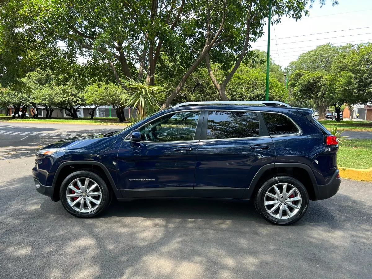 Jeep Cherokee 2.4 Limited Premium Plus