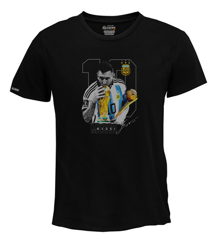 Camiseta Estampada Messi 10 De Fondo Con 2 Copas Y Firma Bto