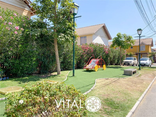 Casa En Venta De 3 Dormitorios Y 1 Baño En Puente Alto