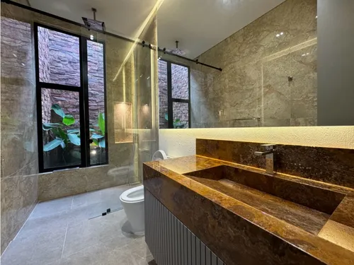 Casa De Lujo En Llanogrande En Arriendo
