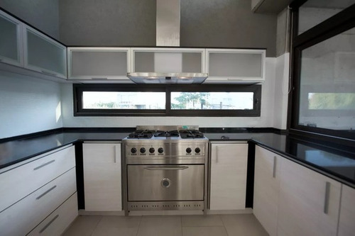Casa En Carilo En Avutarfa Semana Santa U$s1.500