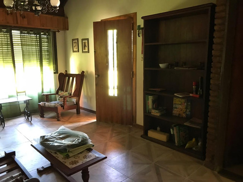 La Celia. Lote 1600m2. 4amb. Para 6 Plazas, Quincho/pileta