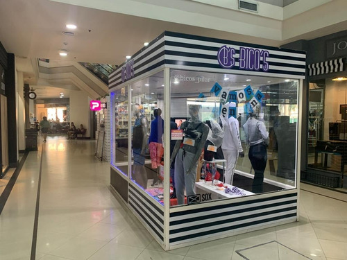 Imagen 9 de 12 de Góndola Stand En Centro Comercial De Pilar Centro
