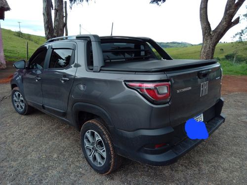 Fiat Strada 1.3 Volcano Cab. Dupla 16v Flex 4p