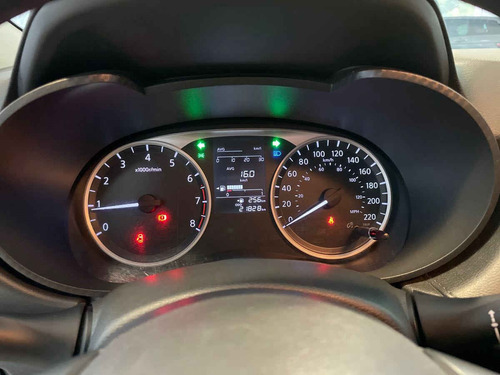 Imagen 14 de 15 de Nissan Versa 2020 4p Sense L4/1.6 Man