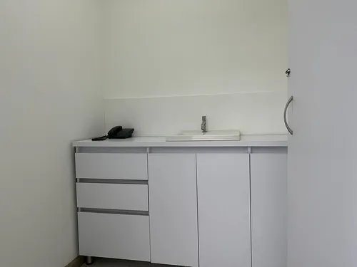 Consultorio En Arriendo/venta En Bella Suiza. Cod A1509