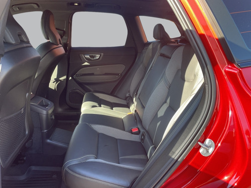 Volvo XC60 2.0 T8 RECHARGE ULTIMATE DARK AWD GEARTRONIC