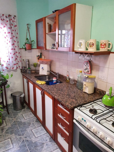 Imagen 5 de 15 de Venta De Departamento De 3 Ambientes En Wilde Centro