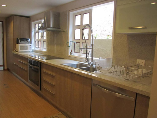 Imagen 7 de 29 de Se Vende Casa 529m2 5h/6b/3p Urb Miranda 2551