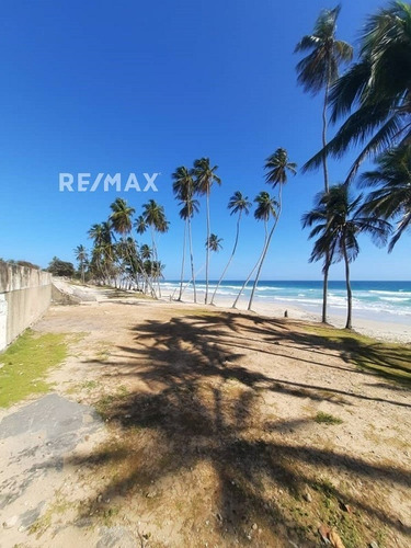 Oportunidad Comercial Para Terreno Con Vista Al Mar Y Cerca A La Playa, Playa El Agua, Isla De Margarita, Nueva Esparta - Cod. 0620