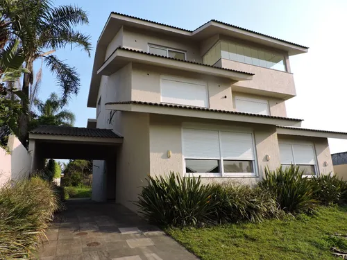 Casa Nova No Alto Da Colina Com 600m2 Em Terreno De 1000m2