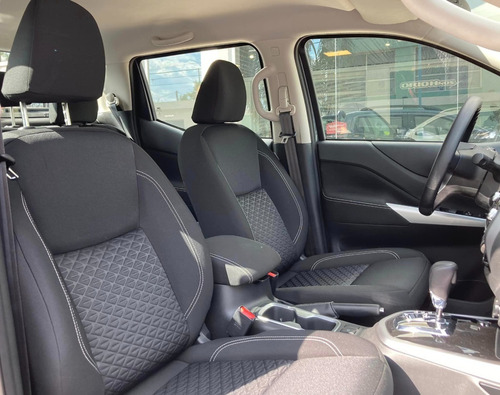 Imagen 9 de 17 de Nissan Frontier D/cabina 2.3 Tdi A/t X Gear 4x4 0km My2023