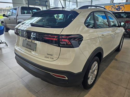 Volkswagen Nivus Comfortline 200 tsi at