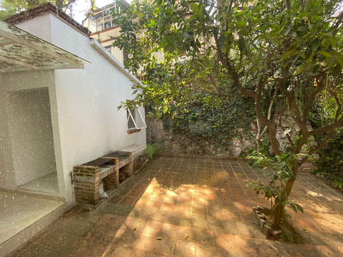 Casa En Renta En Lomas De Tecamachalco