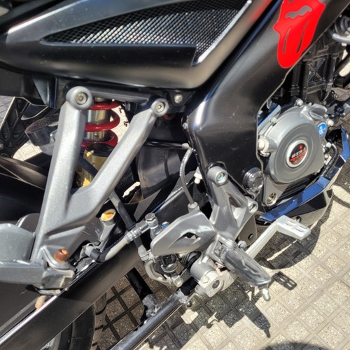 Imagen 2 de 12 de Bajaj Rouser Ns200