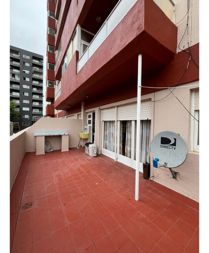 Alquiler Temporario Departamento 2 Ambientes En Miramar. Edificio Palacio Ducal I