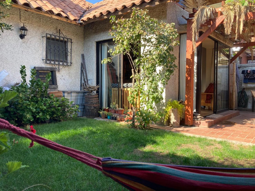 Vendo Casa, Precordillera Peñalolen, Area Verde Consolidada