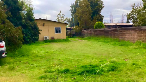 Casa En Venta De 4d En Terreno De 1.038 M2 En Requínoa