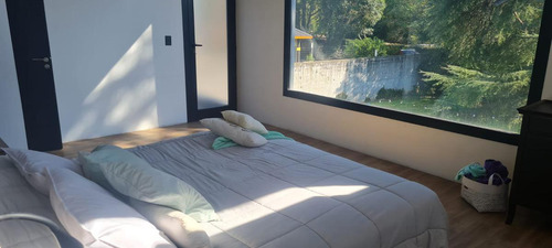 Casa En Venta - 3 Dormitorios 4 Baños - Cochera - 900mts2 - Ituzaingó