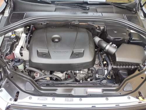 Volvo XC60 2.0 T5 R-design Drive-e 5p